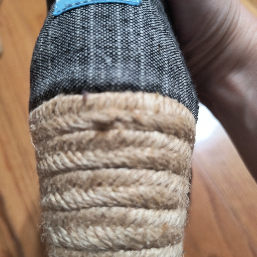 Toms laced espadrille wedges, size 7.5, gray 🩶 - Picture 6 of 11
